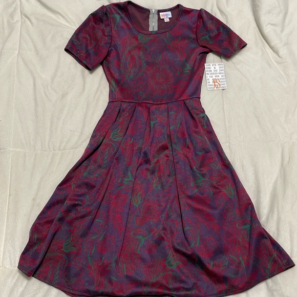 LuLaRoe Dresses & Skirts - 🦋Amelia Dress